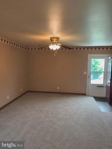 39 HIGHLAND AVENUE, Shippensburg, PA 17257