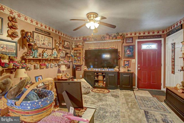 39 HIGHLAND AVENUE, Shippensburg, PA 17257