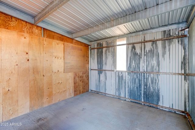1805 W CARRIAGE Lane, Paulden, AZ 86334