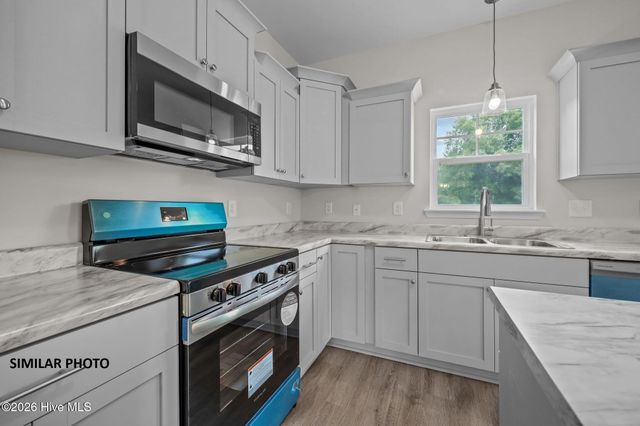 429 Royal Shore Lane 115, Holly Ridge, NC 28445