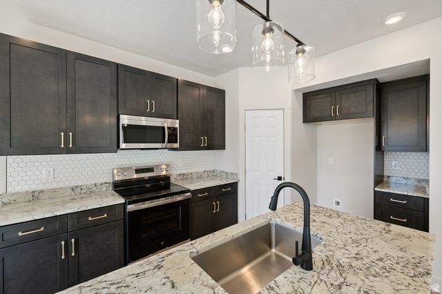 529 N HAVEN DR, Mapleton, UT 84664