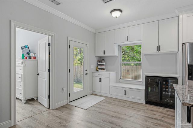 1786 Joybrook Rd, Navarre, FL 32566