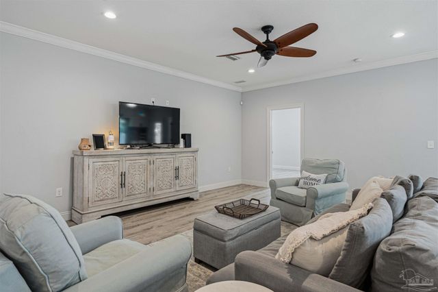 1786 Joybrook Rd, Navarre, FL 32566