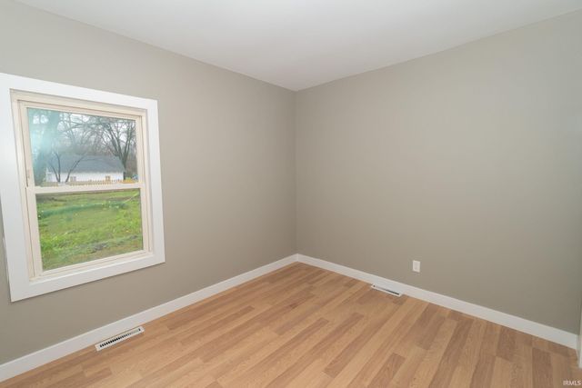 55301 Fairview Avenue, South Bend, IN 46628