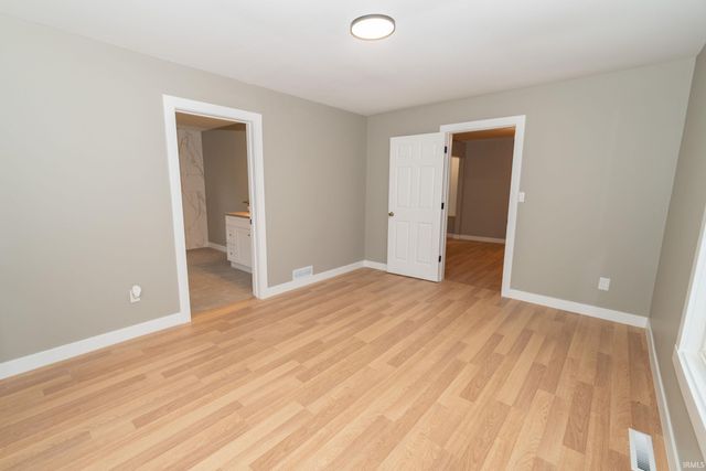 55301 Fairview Avenue, South Bend, IN 46628