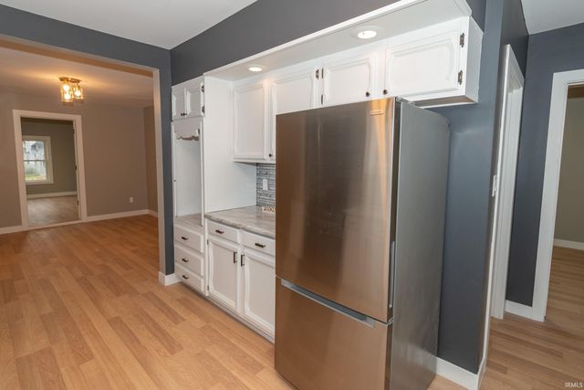 55301 Fairview Avenue, South Bend, IN 46628