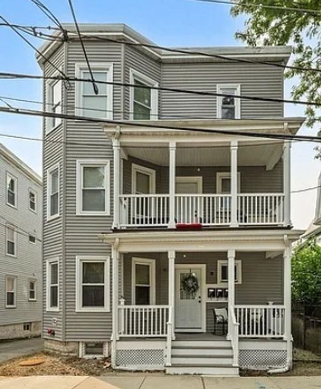 22 Madison Ave 1, Cambridge, MA 02140