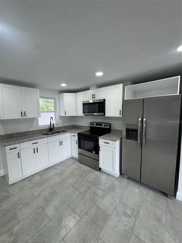 6840 RUNNEL DRIVE, New Port Richey, FL 34653