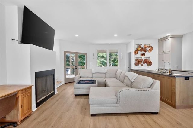 4246 Jim Hood Road, Gainesville, GA 30506