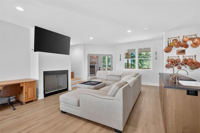 4246 Jim Hood Road, Gainesville, GA 30506