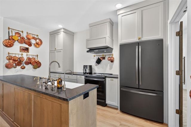 4246 Jim Hood Road, Gainesville, GA 30506