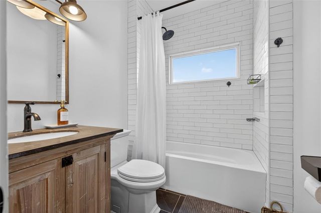 4246 Jim Hood Road, Gainesville, GA 30506