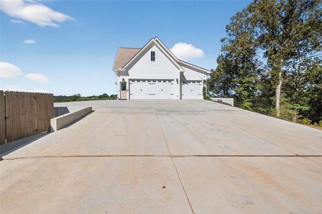 4246 Jim Hood Road, Gainesville, GA 30506