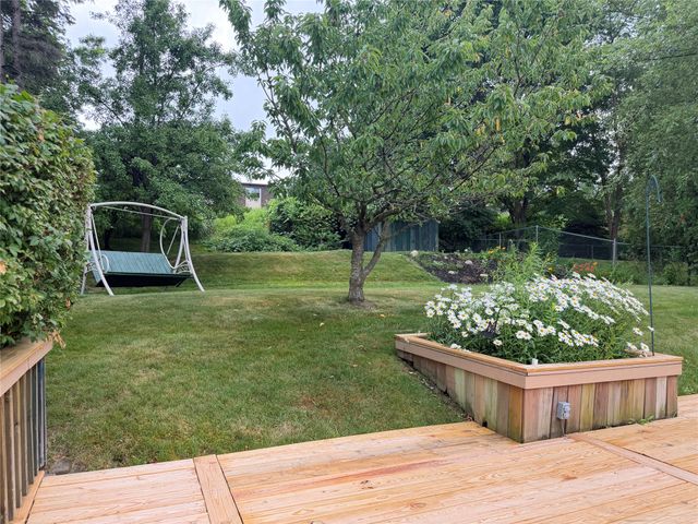 651 MINEO Drive, Erie, PA 16509