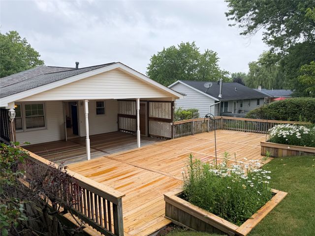 651 MINEO Drive, Erie, PA 16509