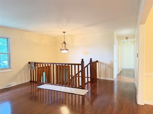 651 MINEO Drive, Erie, PA 16509