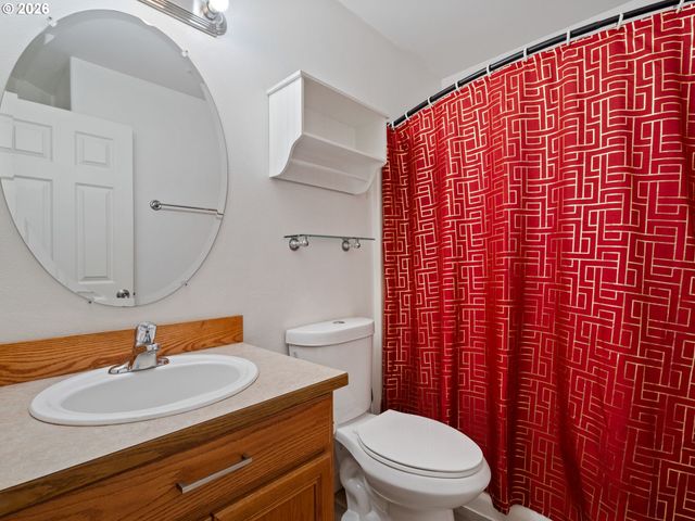 730 BOZARTH Ave, Woodland, WA 98674