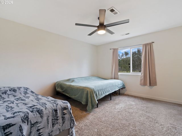 730 BOZARTH Ave, Woodland, WA 98674
