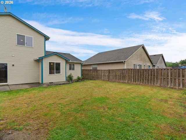 730 BOZARTH Ave, Woodland, WA 98674