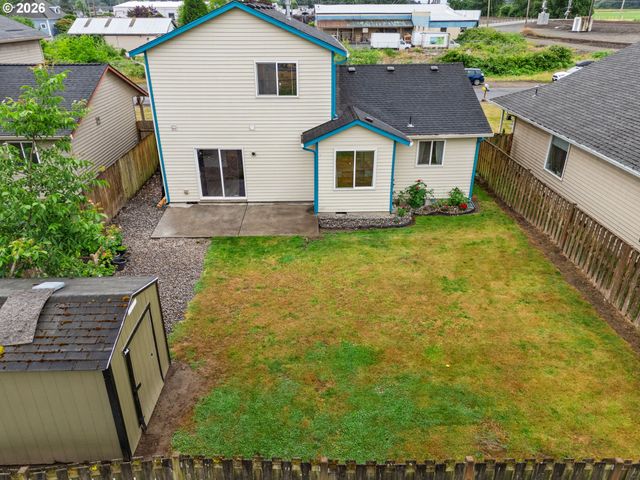 730 BOZARTH Ave, Woodland, WA 98674