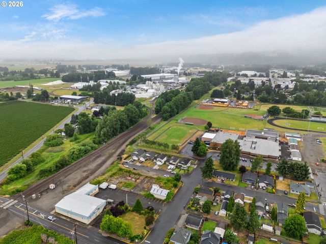 730 BOZARTH Ave, Woodland, WA 98674