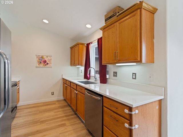 730 BOZARTH Ave, Woodland, WA 98674