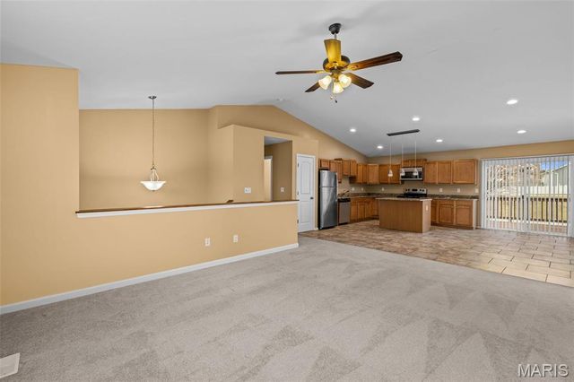 313 Shadow Trace Drive, Wentzville, MO 63385