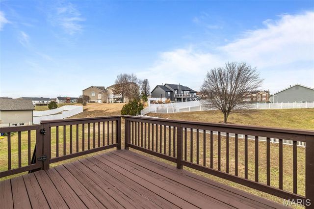 313 Shadow Trace Drive, Wentzville, MO 63385