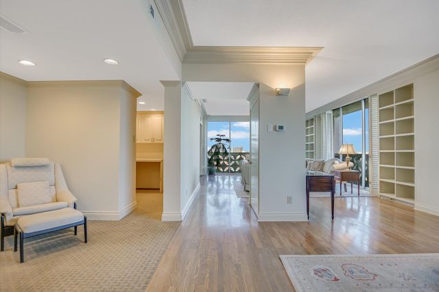 1801 Lavaca ST CDE, Austin, TX 78701