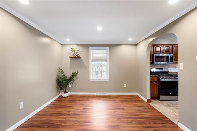 994 Westchester Rd, South Park, PA 15129