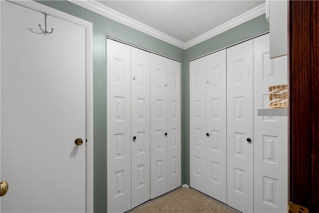 994 Westchester Rd, South Park, PA 15129