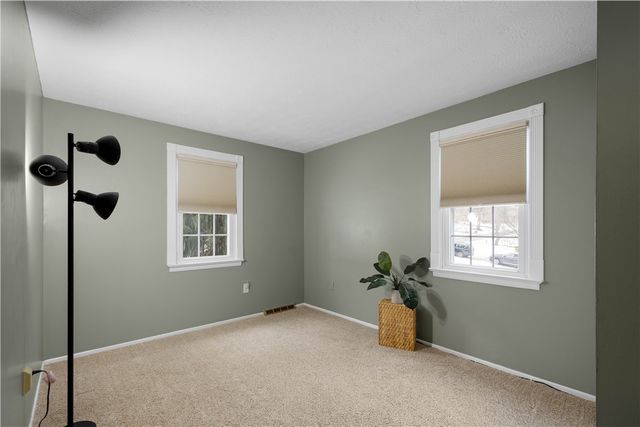 994 Westchester Rd, South Park, PA 15129