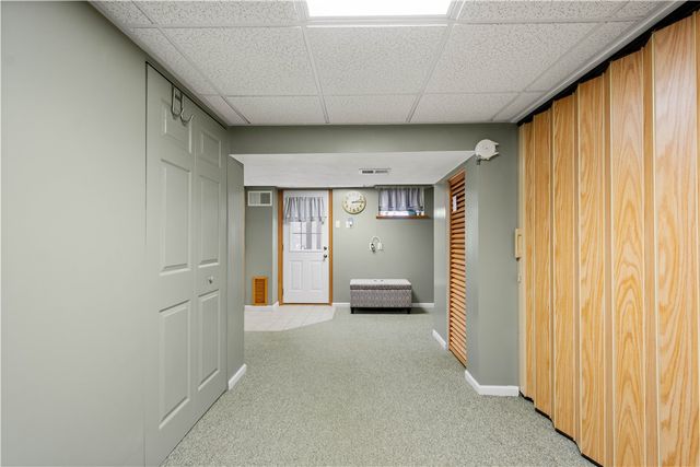 994 Westchester Rd, South Park, PA 15129