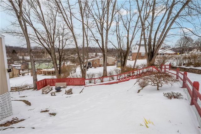 994 Westchester Rd, South Park, PA 15129