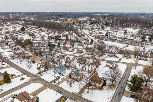 994 Westchester Rd, South Park, PA 15129