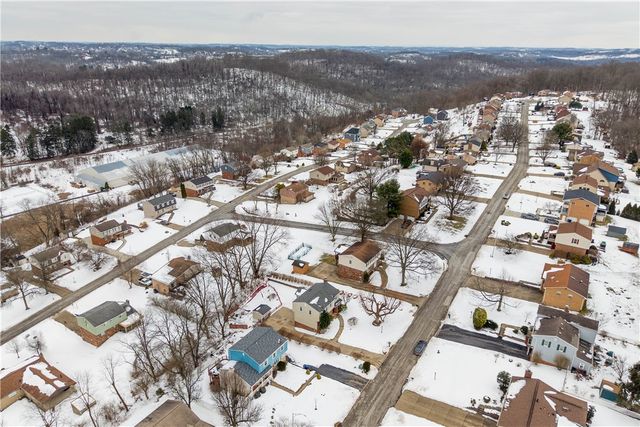 994 Westchester Rd, South Park, PA 15129