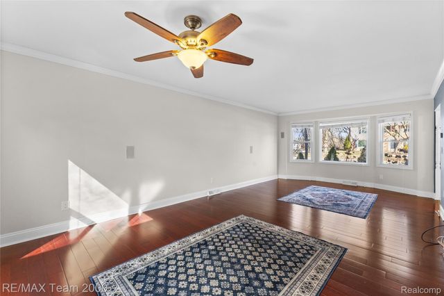 34021 Northwick Street, Farmington, MI 48331