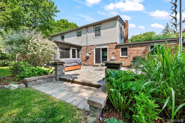 34021 Northwick Street, Farmington, MI 48331