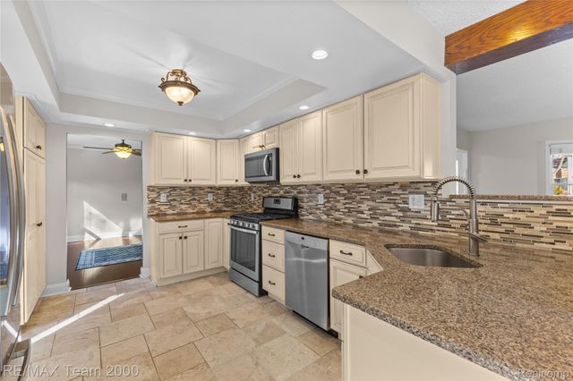 34021 Northwick Street, Farmington, MI 48331