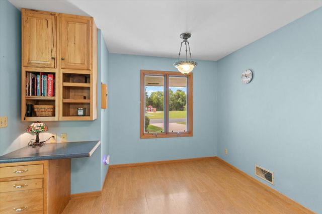 917 Arbogast Street, Shoreview, MN 55126