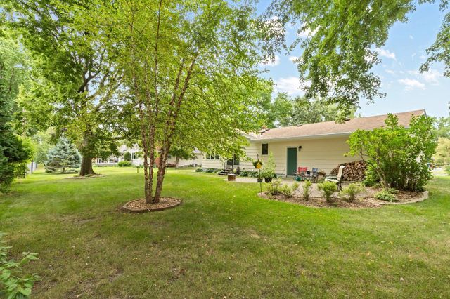 917 Arbogast Street, Shoreview, MN 55126