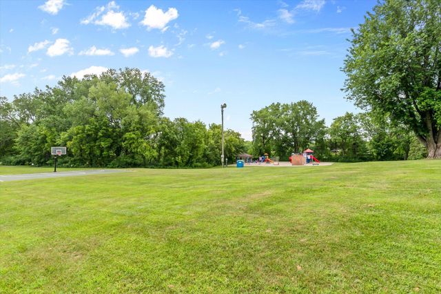 917 Arbogast Street, Shoreview, MN 55126