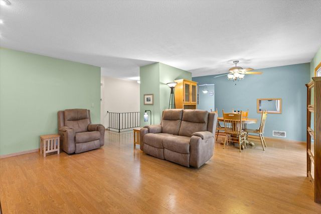 917 Arbogast Street, Shoreview, MN 55126