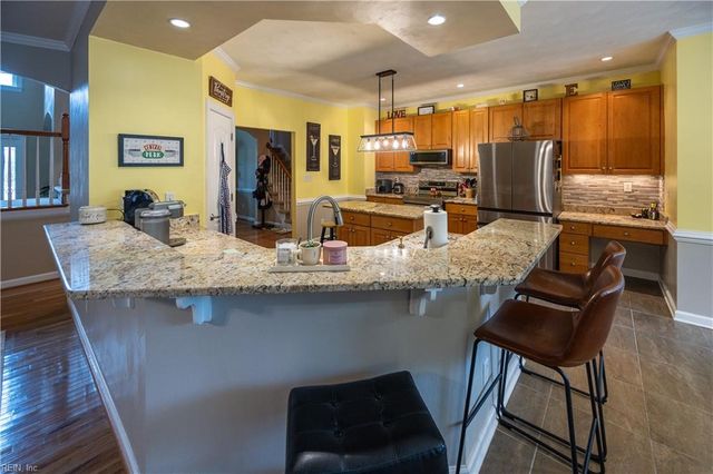 1503 Theodora CT, Chesapeake, VA 23322