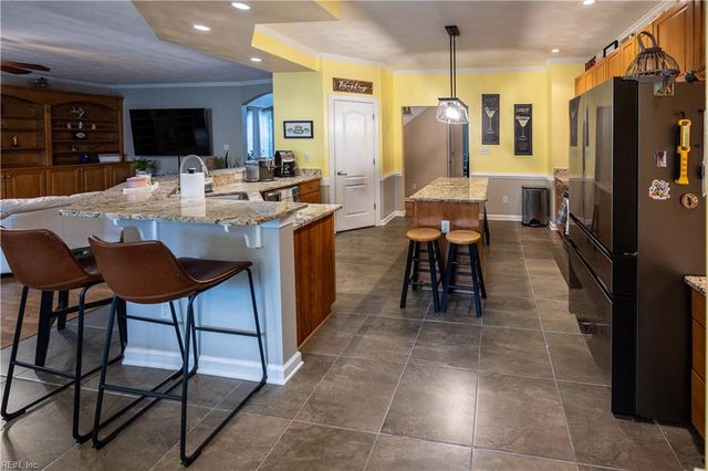 1503 Theodora CT, Chesapeake, VA 23322