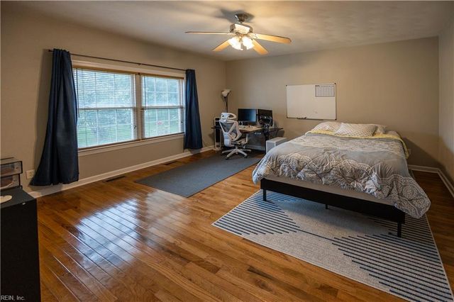 1503 Theodora CT, Chesapeake, VA 23322