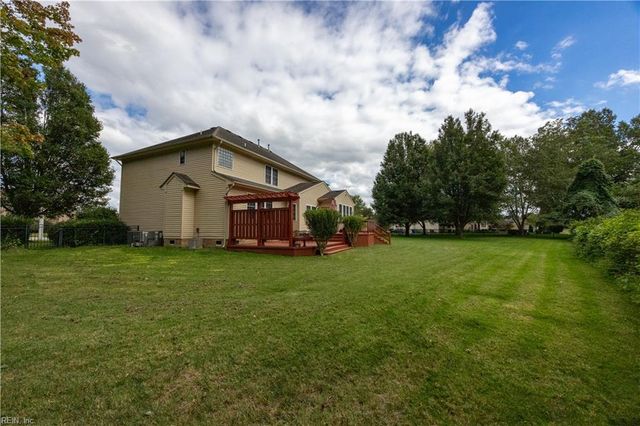 1503 Theodora CT, Chesapeake, VA 23322