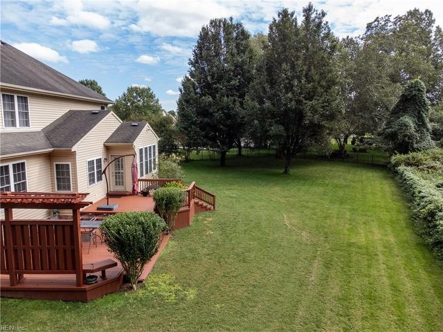 1503 Theodora CT, Chesapeake, VA 23322