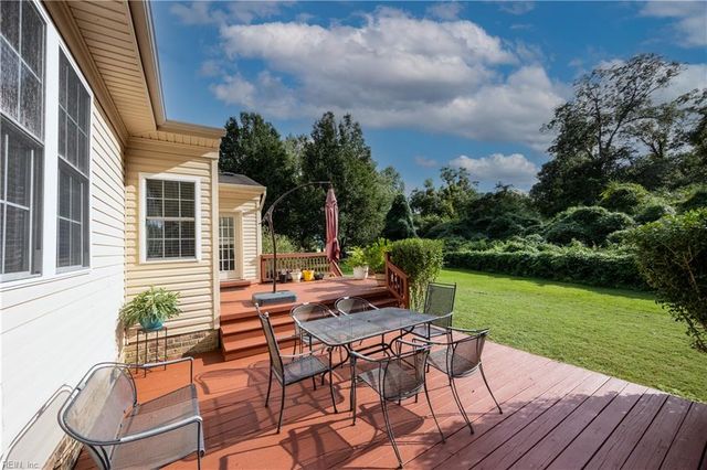 1503 Theodora CT, Chesapeake, VA 23322