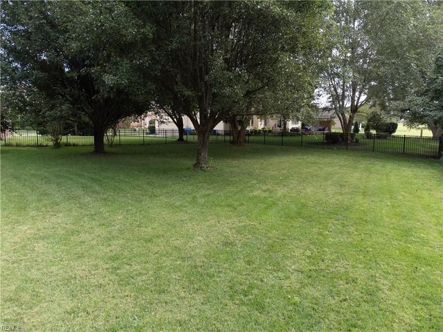 1503 Theodora CT, Chesapeake, VA 23322